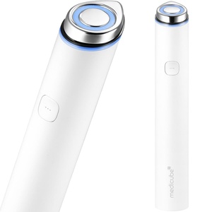 medicube Mini Booster Pro White | Affordable At-Home Facial Device for Beginners – Portable Glow Booster for Glass Skin, Boosting Skin Care Absorption, Skincare for Teens, Korean Skin Care(White)