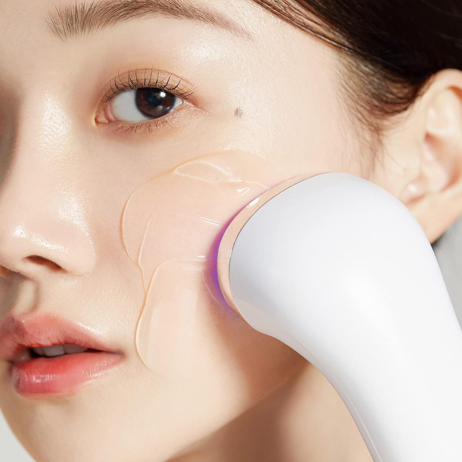 image:imageMedicube AgeR Booster Gel Serum for Skin Care Devices Moisturizing and Nourishing Facial Serum with Plant Stem Cell Extract Hyaluronic Acid Collagen Hypoallergenic Korean Skin Care